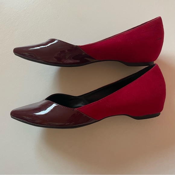 ALDO | 7.5 | Red Burgundy Point Toe Flats | Suede Patent - Picture 5 of 8